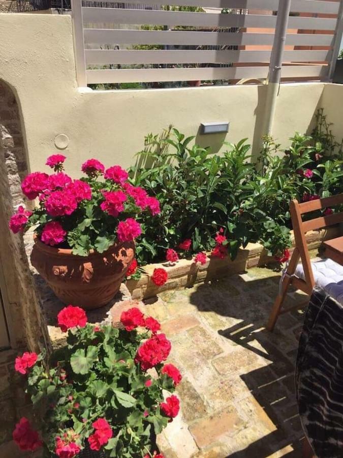 Anemomilos Jacuzzi Suite Corfu  Exteriér fotografie